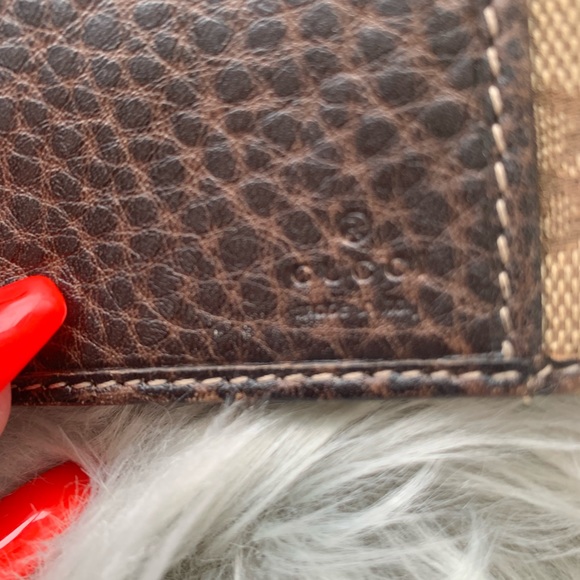 💯  authentic Gucci wallet **  sold ** - Picture 3 of 5